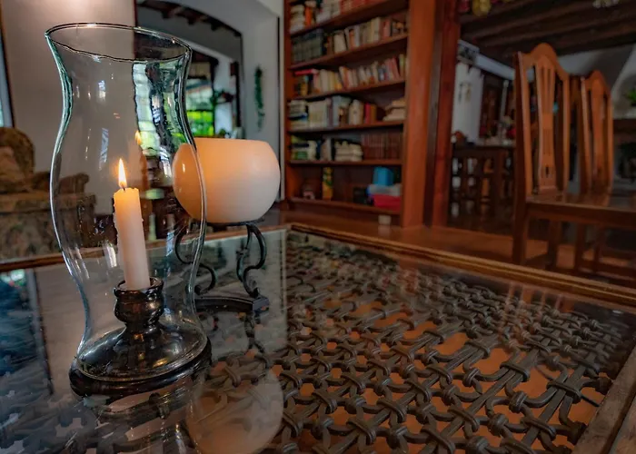 La Asomada Del Gato *